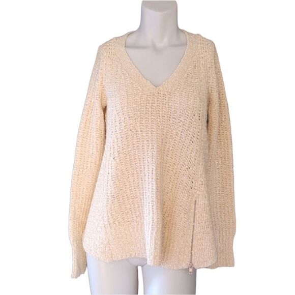 ✨ Anthropologie Moth Cream Chunky Knit Pullover Sweater Side Zipper✨ - Picture 3 of 9